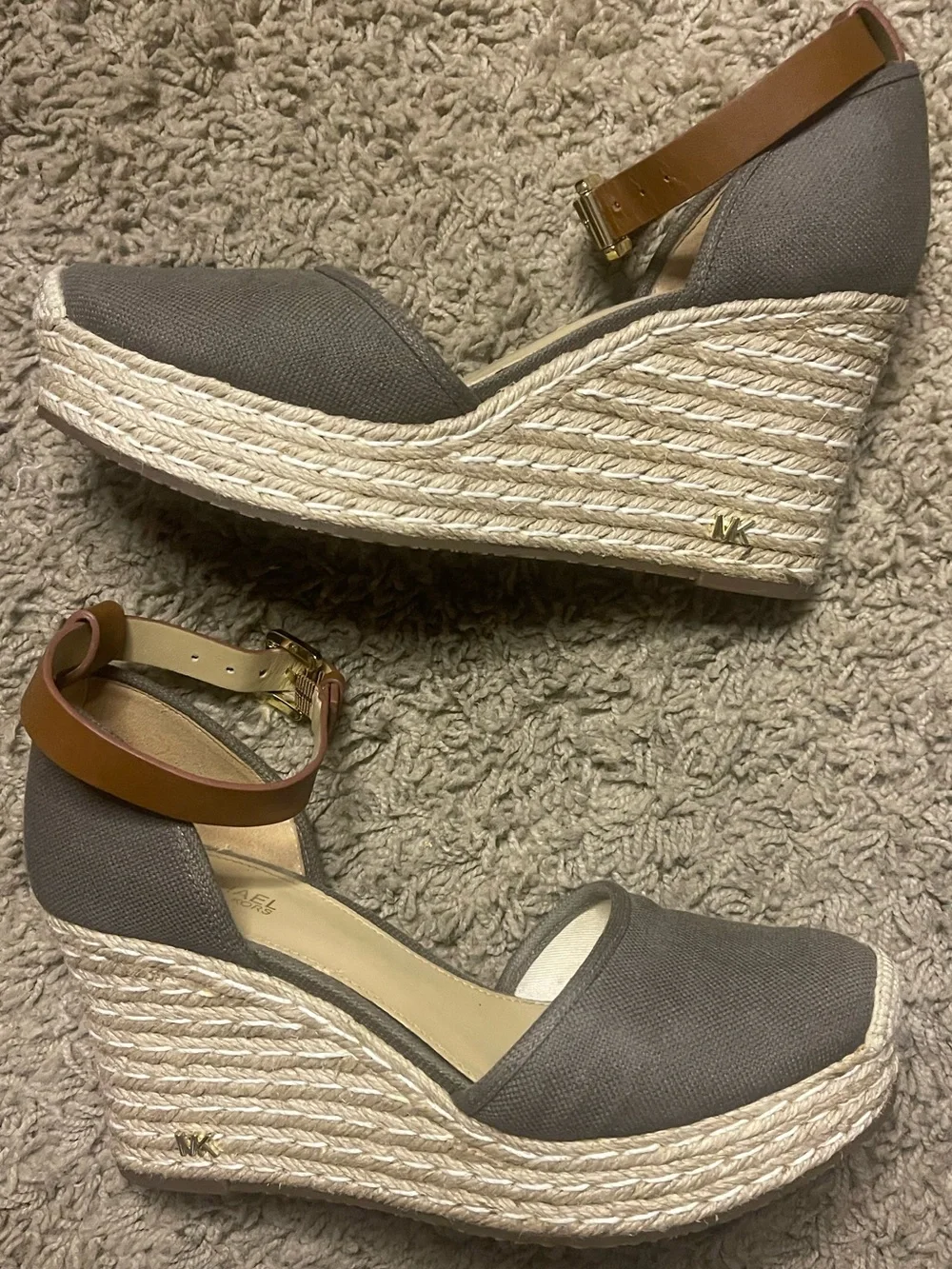 Michael Kors preowned good